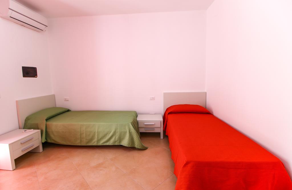 Family Suite Porto Vecchio ランペドゥーザ エクステリア 写真