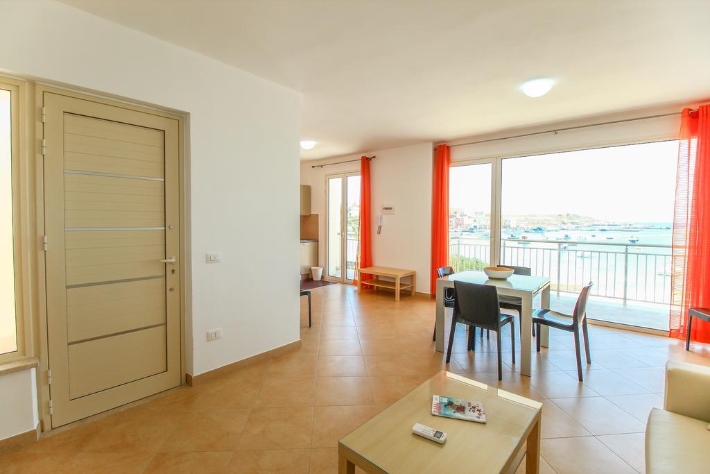 Family Suite Porto Vecchio ランペドゥーザ エクステリア 写真