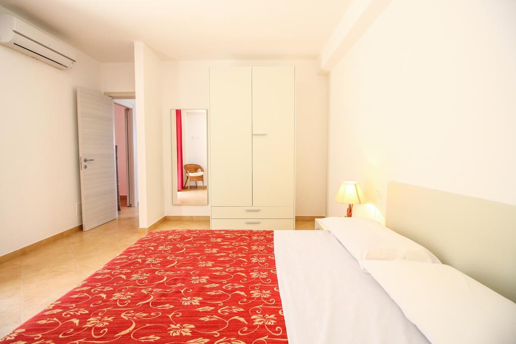 Family Suite Porto Vecchio ランペドゥーザ エクステリア 写真